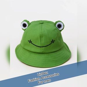 Frog Design Bucket Hat